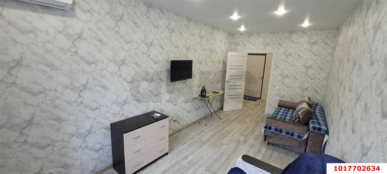 Фото №8: 1-комнатная квартира <span class="whitespace-nowrap">40 м²</span>, <span class="whitespace-nowrap">8/19 эт.</span> - Краснодар, Прикубанский внутригородской округ, Россинского, мкр. жилой комплекс Дружный-2, б-р Адмиралтейский, 3к3