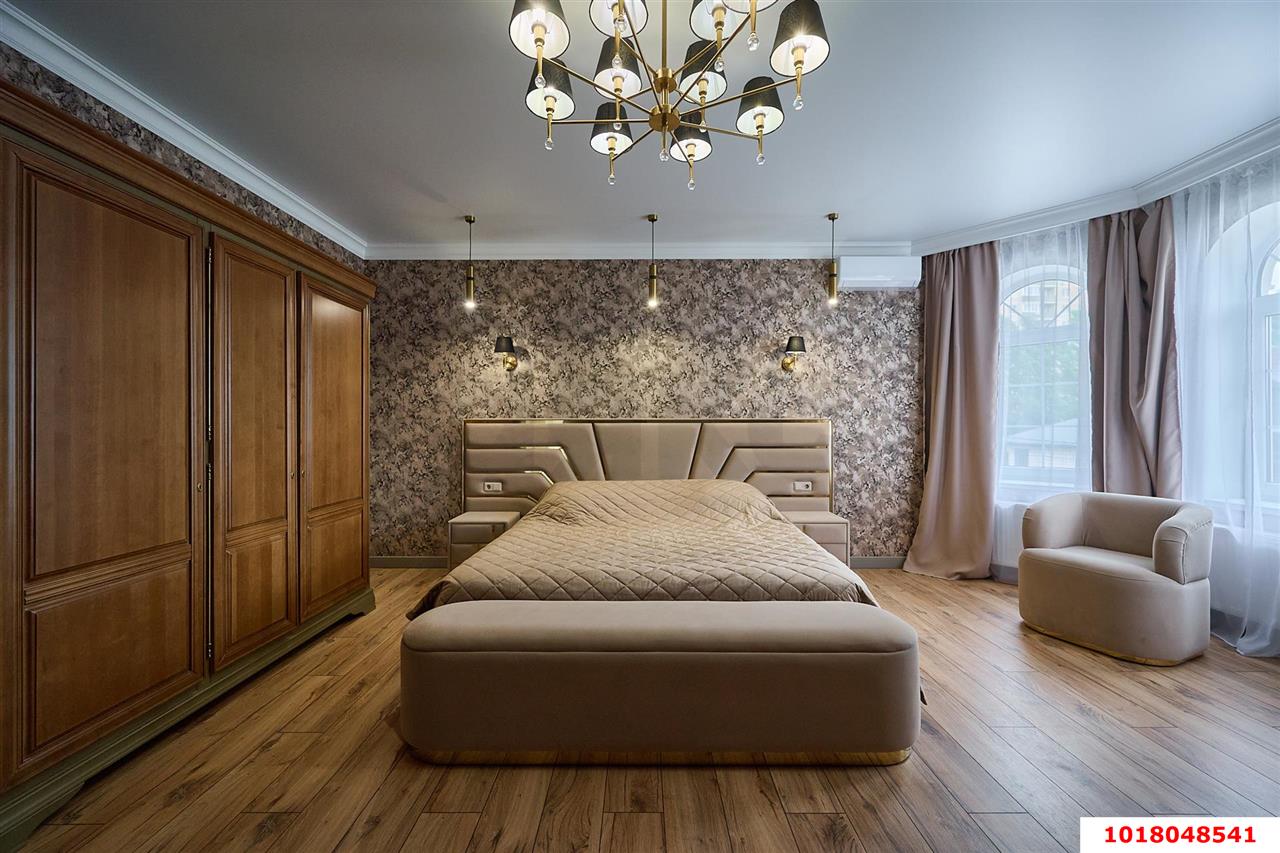 Фото №5: Дом <span class="whitespace-nowrap">193 м²</span> <span class="whitespace-nowrap">+ 8 сот.</span>, <span class="whitespace-nowrap">2 эт.</span> - Краснодар, Прикубанский внутригородской округ, мкр. КП Николино Парк, ул. Лёни Голикова, 24