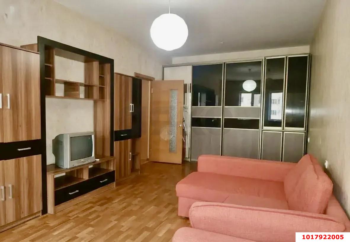 Фото №5: 1-комнатная квартира <span class="whitespace-nowrap">53 м²</span>, <span class="whitespace-nowrap">7/17 эт.</span> - Краснодар, Прикубанский внутригородской округ, мкр. имени Маршала Жукова, ул. Александра Покрышкина, 4/5