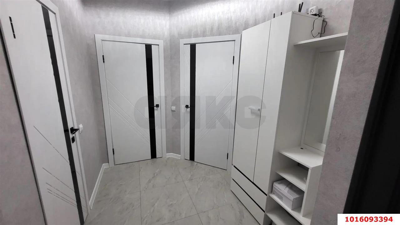 Фото №5: 1-комнатная квартира <span class="whitespace-nowrap">35 м²</span>, <span class="whitespace-nowrap">5/19 эт.</span> - Краснодар, Прикубанский внутригородской округ, мкр. Краевая Клиническая Больница, ул. им. Героя Яцкова И.В., 9
