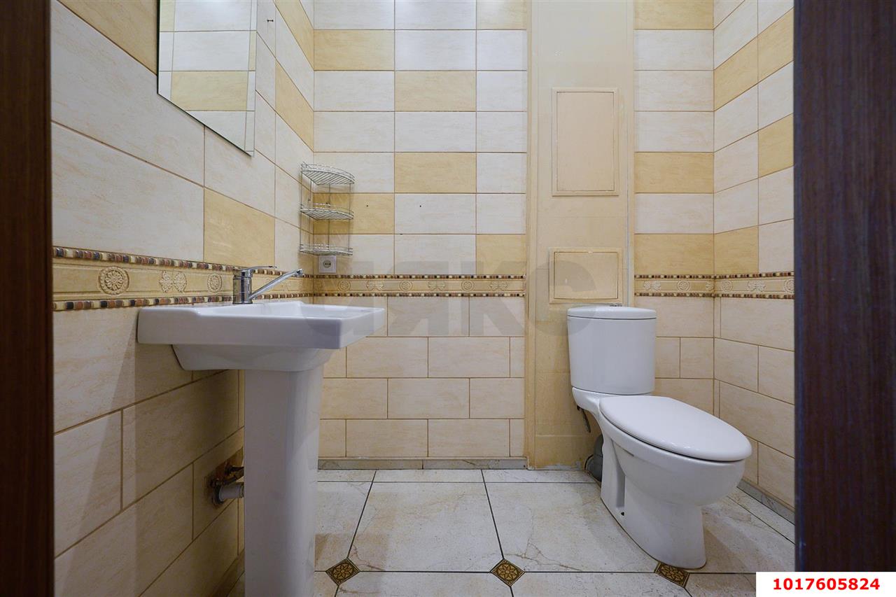 Фото №12: 3-комнатная квартира <span class="whitespace-nowrap">95 м²</span>, <span class="whitespace-nowrap">7/8 эт.</span> - Краснодар, Прикубанский внутригородской округ, мкр. Музыкальный, ул. Аксайская, 44