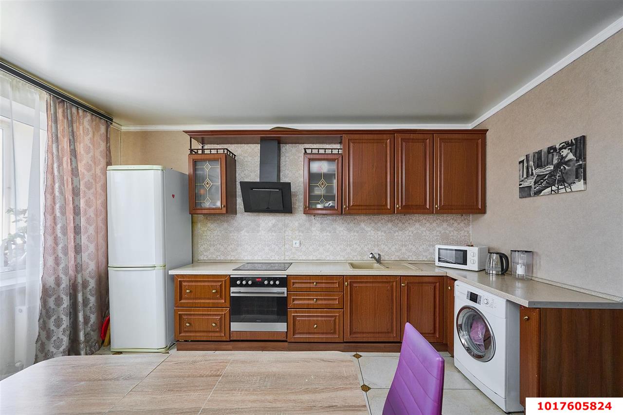 Фото №3: 3-комнатная квартира <span class="whitespace-nowrap">95 м²</span>, <span class="whitespace-nowrap">7/8 эт.</span> - Краснодар, Прикубанский внутригородской округ, мкр. Музыкальный, ул. Аксайская, 44