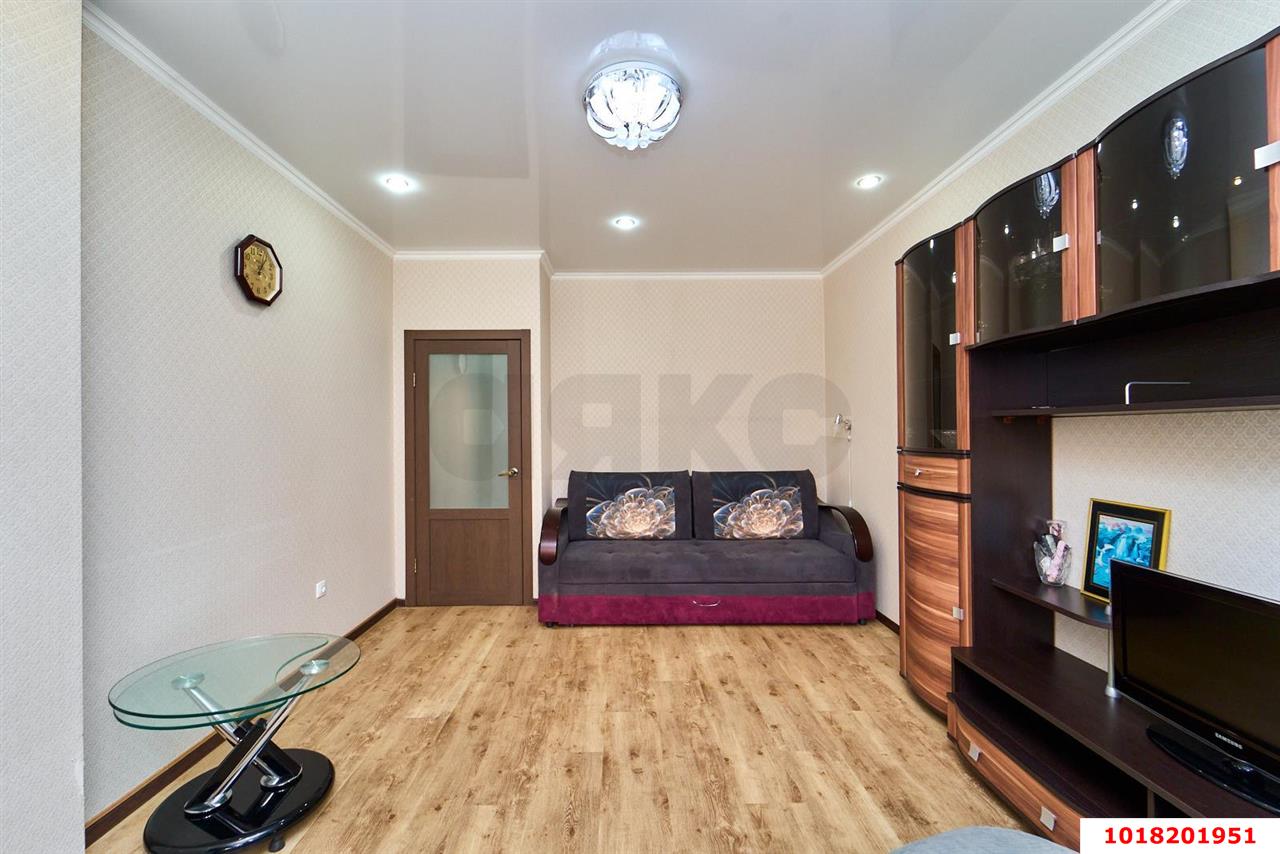 Фото №9: 1-комнатная квартира <span class="whitespace-nowrap">44 м²</span>, <span class="whitespace-nowrap">4/19 эт.</span> - Краснодар, Прикубанский внутригородской округ, ЖК Губернский, мкр. 1-й квартал, ул. Домбайская, 63