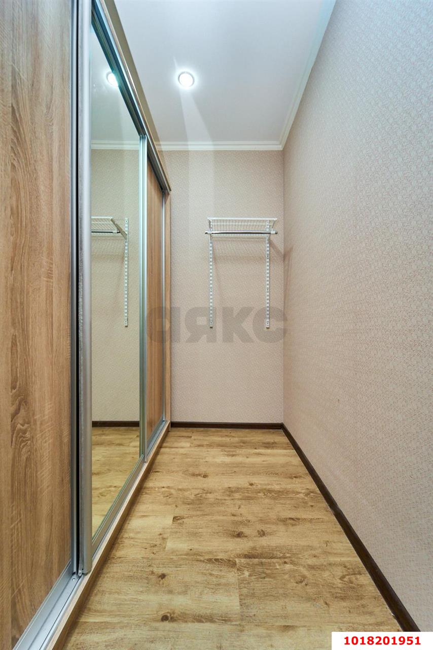 Фото №12: 1-комнатная квартира <span class="whitespace-nowrap">44 м²</span>, <span class="whitespace-nowrap">4/19 эт.</span> - Краснодар, Прикубанский внутригородской округ, ЖК Губернский, мкр. 1-й квартал, ул. Домбайская, 63