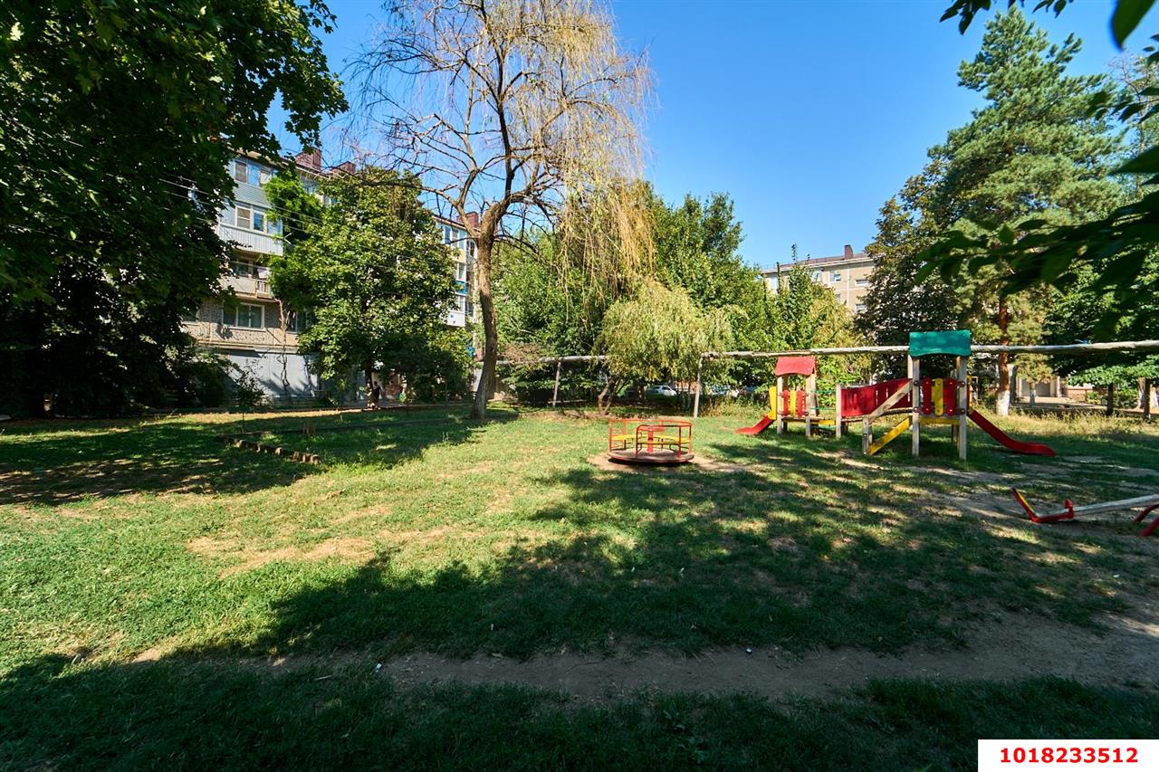 Фото №15: 3-комнатная квартира <span class="whitespace-nowrap">59 м²</span>, <span class="whitespace-nowrap">5/5 эт.</span> - Краснодар, Карасунский внутригородской округ, мкр. Гидростроителей, ул. имени Дмитрия Благоева, 2