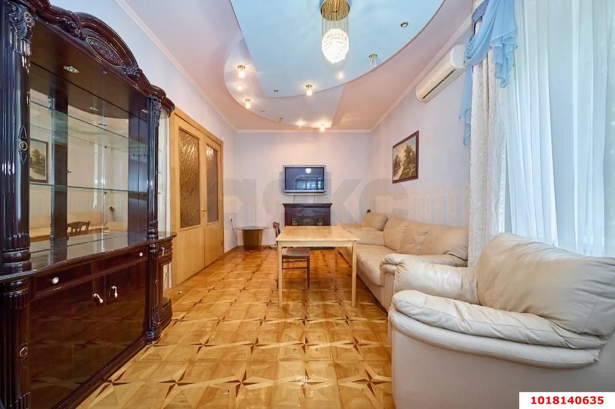 Фото №5: 4-комнатная квартира <span class="whitespace-nowrap">134 м²</span>, <span class="whitespace-nowrap">2/6 эт.</span> - Краснодар, Карасунский внутригородской округ, мкр. Черёмушки, ул. Селезнёва, 212