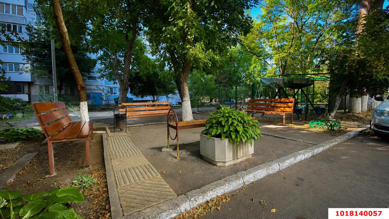 Фото №12: 2-комнатная квартира <span class="whitespace-nowrap">50 м²</span>, <span class="whitespace-nowrap">3/9 эт.</span> - Краснодар, Прикубанский внутригородской округ, мкр. Юбилейный, ул. имени Калинина, 13к48