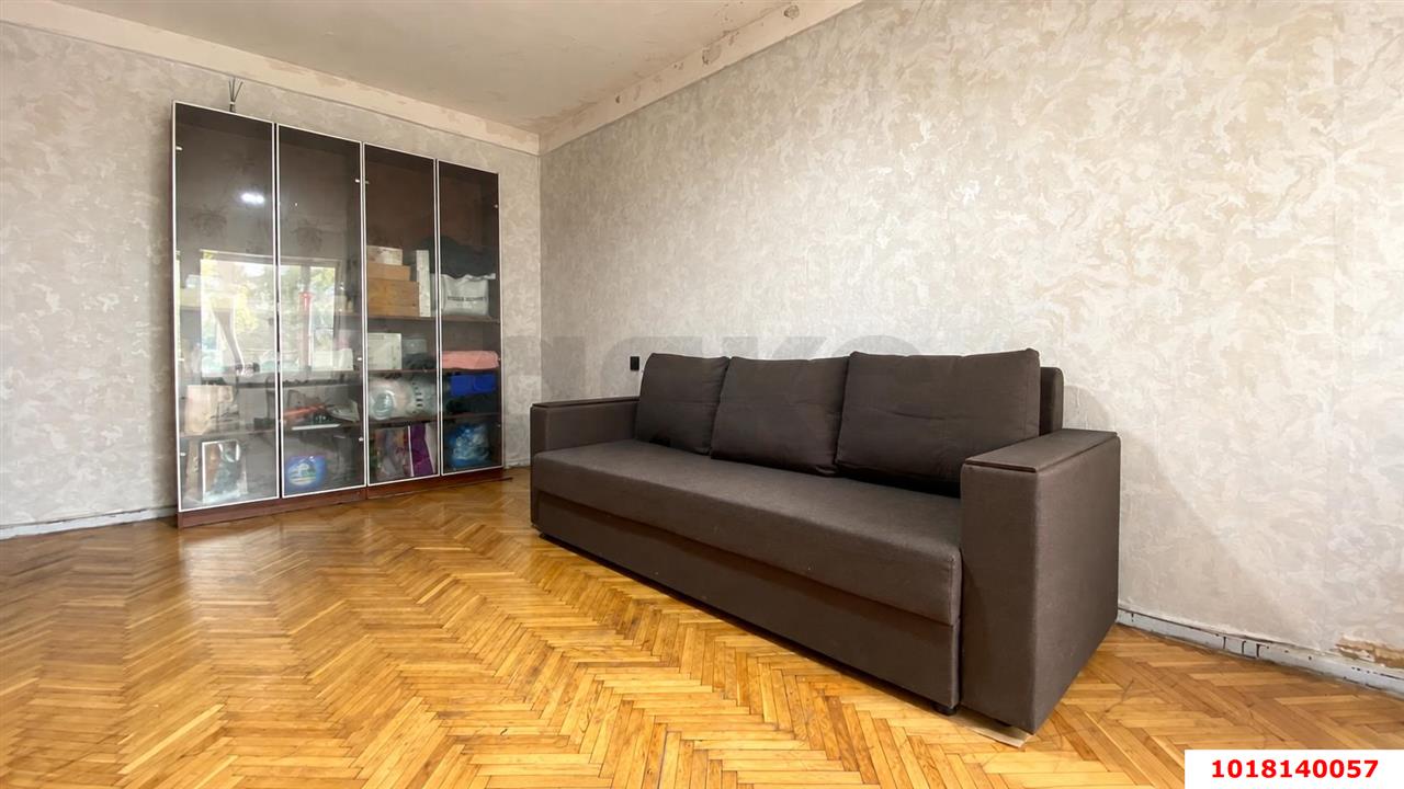Фото №2: 2-комнатная квартира <span class="whitespace-nowrap">50 м²</span>, <span class="whitespace-nowrap">3/9 эт.</span> - Краснодар, Прикубанский внутригородской округ, мкр. Юбилейный, ул. имени Калинина, 13к48