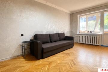 Фото №1: 2-комнатная квартира <span class="whitespace-nowrap">44 м²</span>, <span class="whitespace-nowrap">3/9 эт.</span> - Краснодар, мкр. Юбилейный, ул. имени Калинина, 13к48