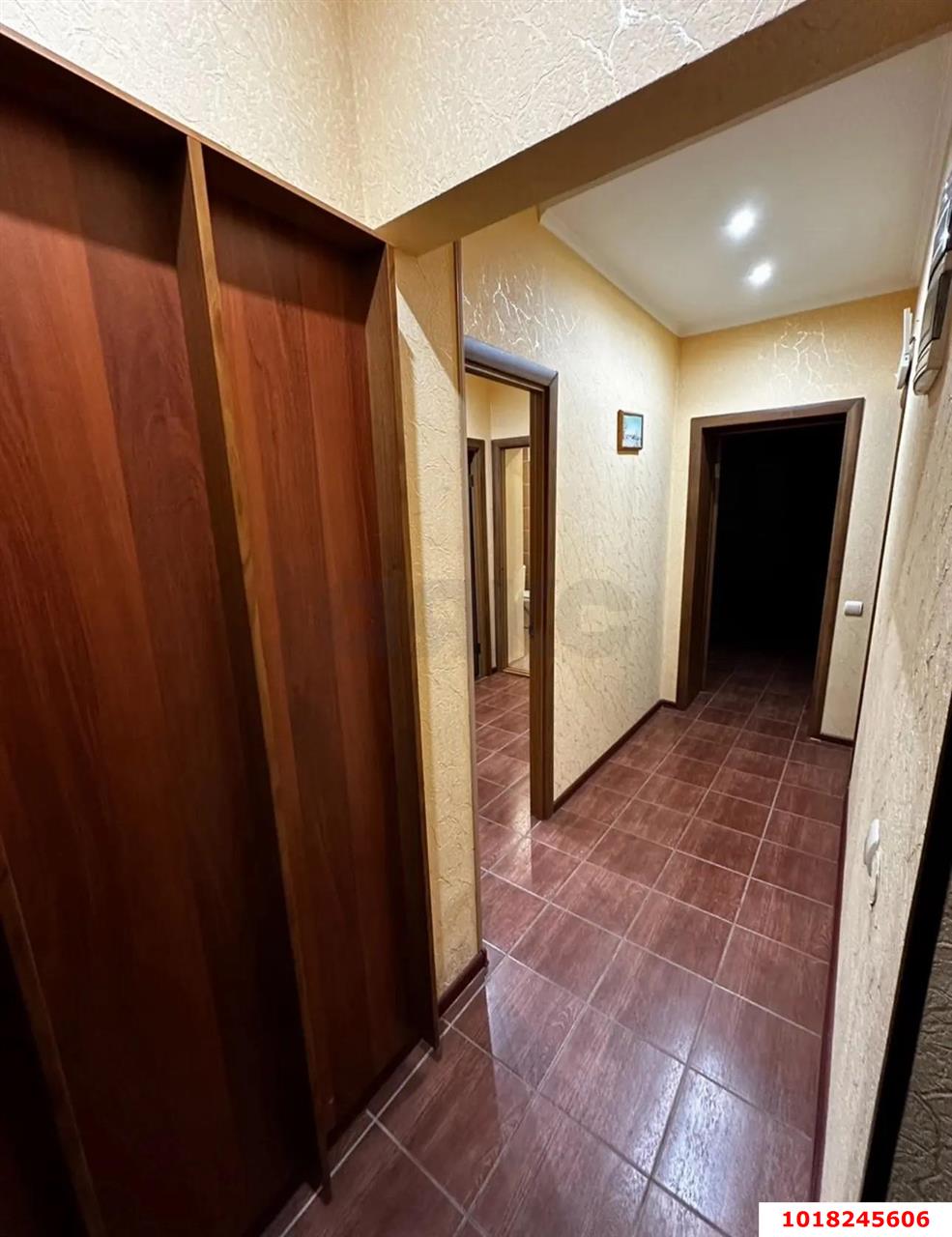 Фото №9: 3-комнатная квартира <span class="whitespace-nowrap">68 м²</span>, <span class="whitespace-nowrap">1/6 эт.</span> - курортный  Домбай, мкр. курорт Домбай, ул. Аланская, 25