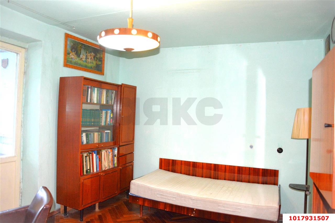 Фото №3: 3-комнатная квартира <span class="whitespace-nowrap">62 м²</span>, <span class="whitespace-nowrap">2/9 эт.</span> - Краснодар, Карасунский внутригородской округ, мкр. Комсомольский, ул. Симферопольская, 38