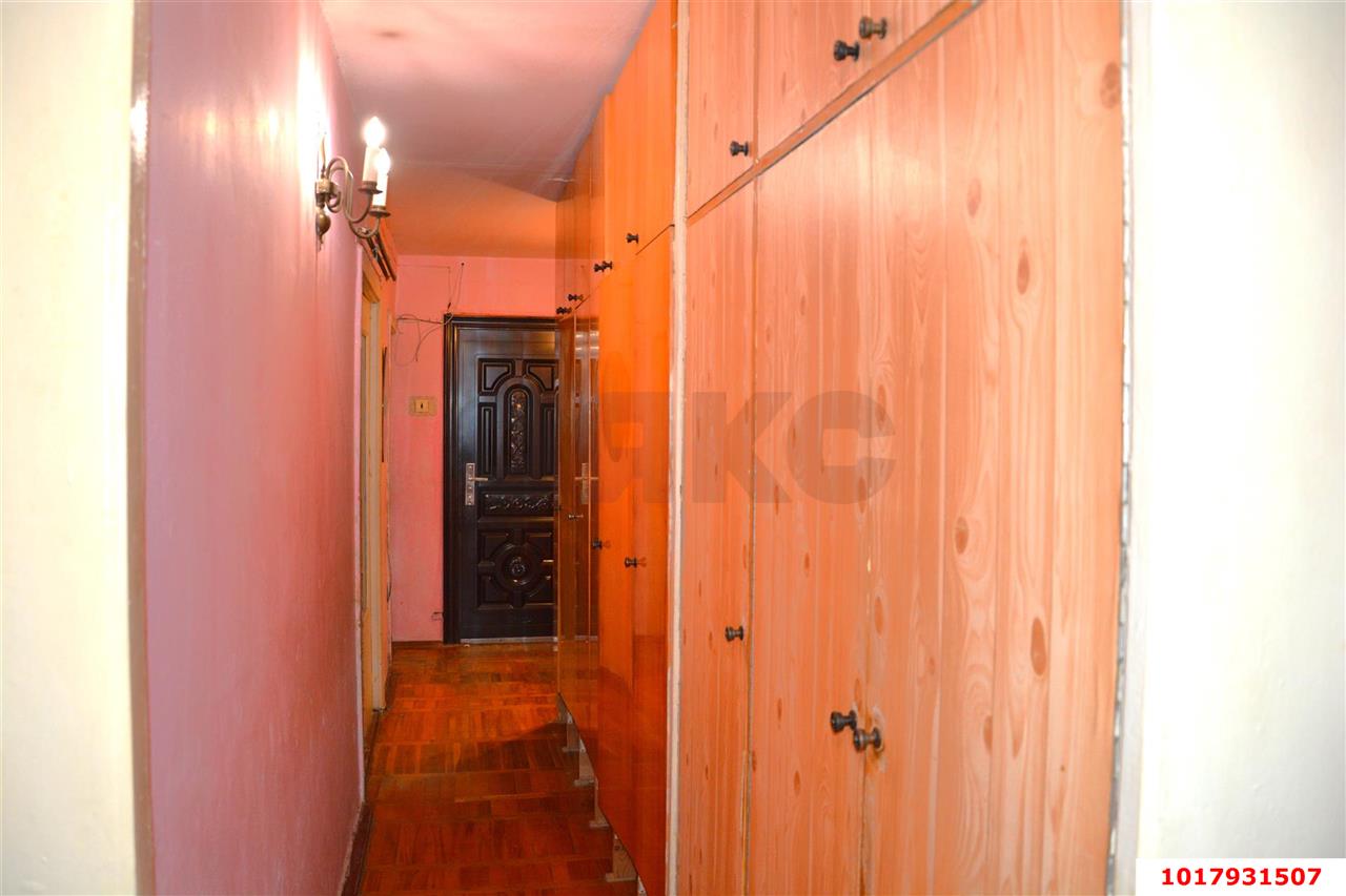 Фото №12: 3-комнатная квартира <span class="whitespace-nowrap">62 м²</span>, <span class="whitespace-nowrap">2/9 эт.</span> - Краснодар, Карасунский внутригородской округ, мкр. Комсомольский, ул. Симферопольская, 38