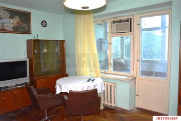 Фото №1: 3-комнатная квартира <span class="whitespace-nowrap">62 м²</span>, <span class="whitespace-nowrap">2/9 эт.</span> - Краснодар, мкр. Комсомольский, ул. Симферопольская, 38