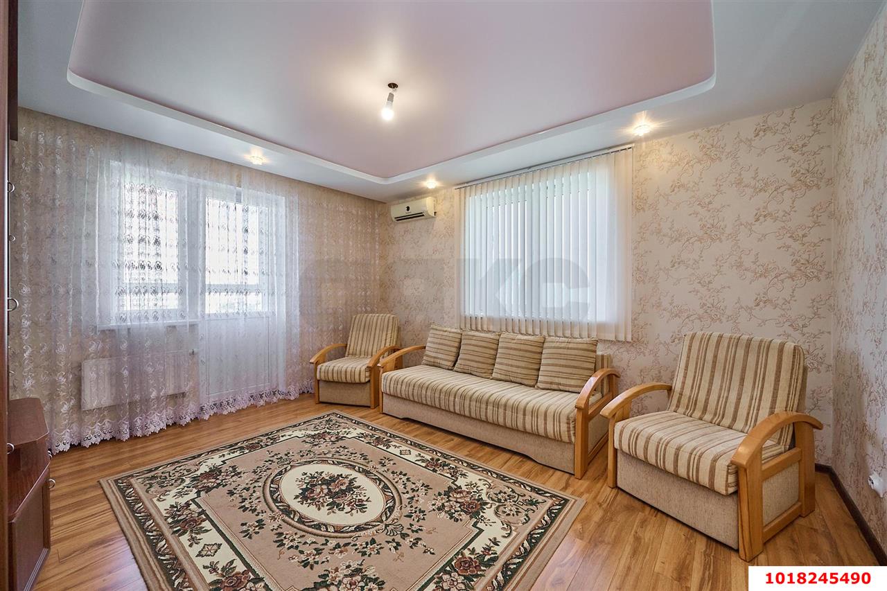 Фото №10: 3-комнатная квартира <span class="whitespace-nowrap">78 м²</span>, <span class="whitespace-nowrap">5/17 эт.</span> - Краснодар, Прикубанский внутригородской округ, Восточно-Кругликовский, мкр. ЖК Легенда, ул. имени 40-летия Победы, 135