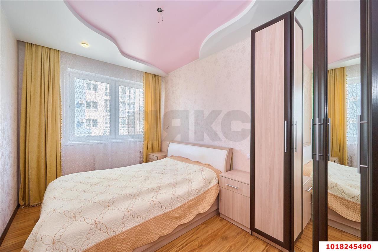 Фото №6: 3-комнатная квартира <span class="whitespace-nowrap">78 м²</span>, <span class="whitespace-nowrap">5/17 эт.</span> - Краснодар, Прикубанский внутригородской округ, Восточно-Кругликовский, мкр. ЖК Легенда, ул. имени 40-летия Победы, 135
