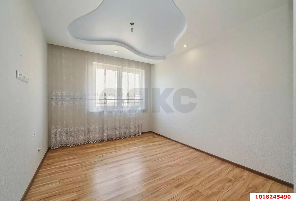 Фото №13: 3-комнатная квартира <span class="whitespace-nowrap">78 м²</span>, <span class="whitespace-nowrap">5/17 эт.</span> - Краснодар, Прикубанский внутригородской округ, Восточно-Кругликовский, мкр. ЖК Легенда, ул. имени 40-летия Победы, 135