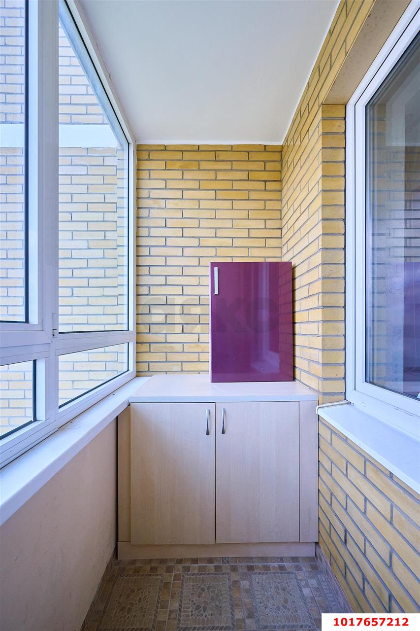 Фото №10: 2-комнатная квартира 80&nbsp;м², 11/18&nbsp;эт. - Краснодар, Центральный внутригородской округ, мкр. Центральный, ул. Железнодорожная, 2/1