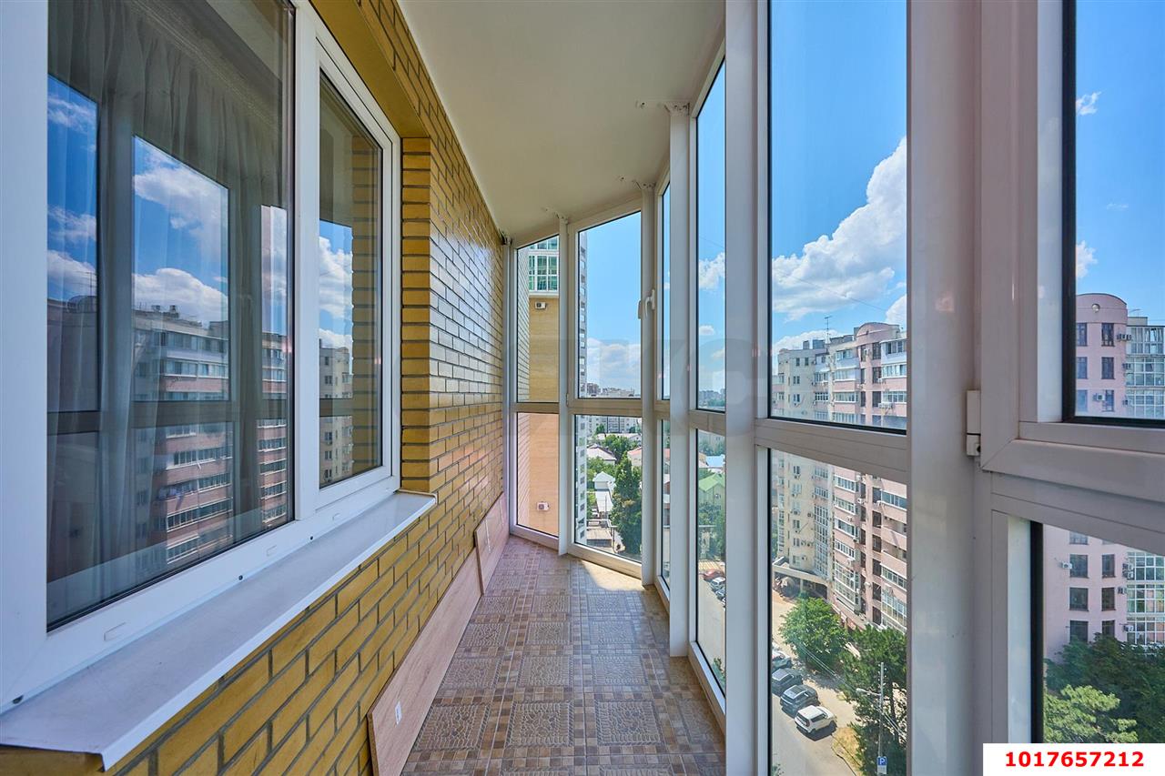 Фото №16: 2-комнатная квартира 80&nbsp;м², 11/18&nbsp;эт. - Краснодар, Центральный внутригородской округ, мкр. Центральный, ул. Железнодорожная, 2/1