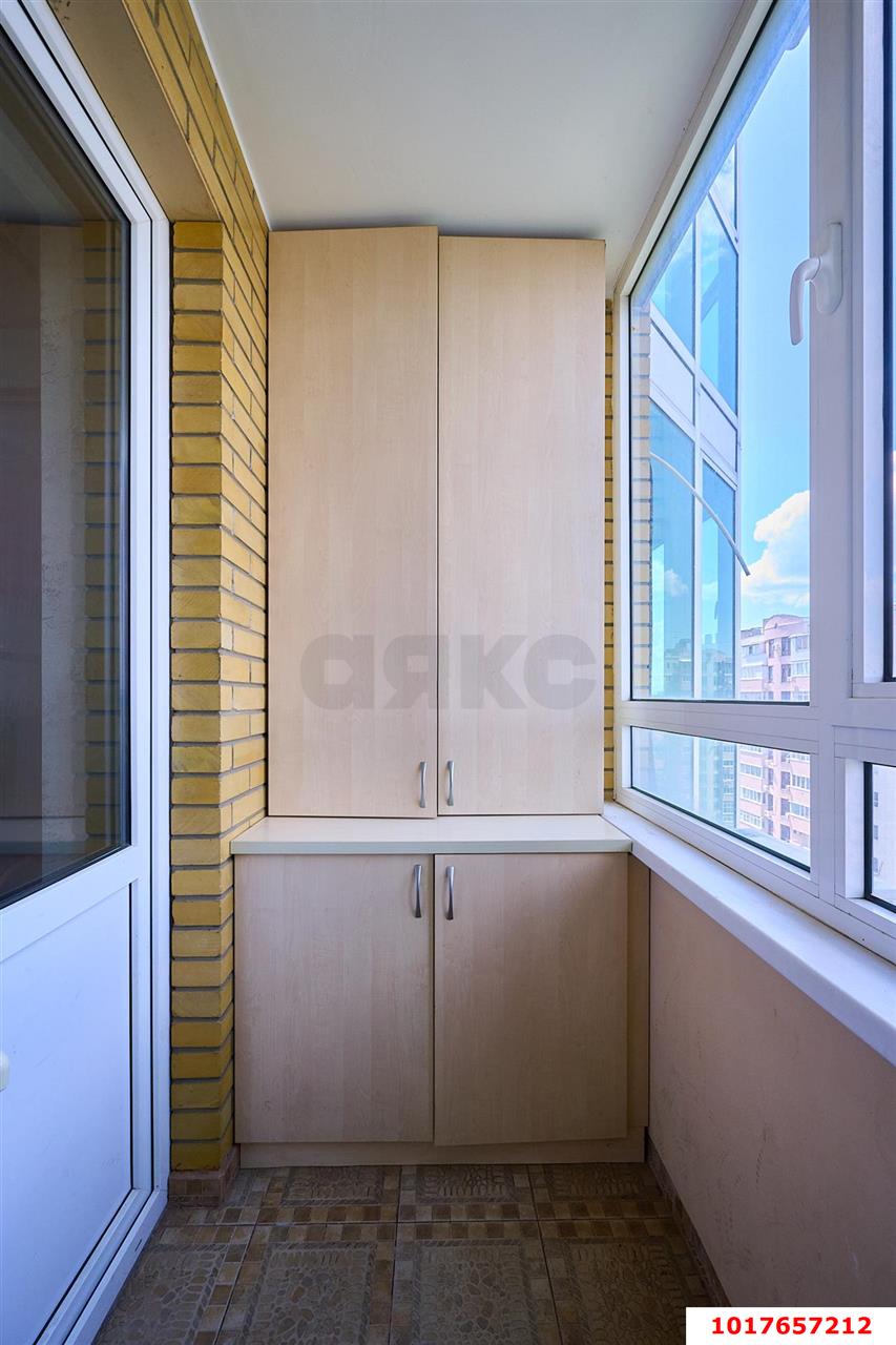 Фото №11: 2-комнатная квартира 80&nbsp;м², 11/18&nbsp;эт. - Краснодар, Центральный внутригородской округ, мкр. Центральный, ул. Железнодорожная, 2/1