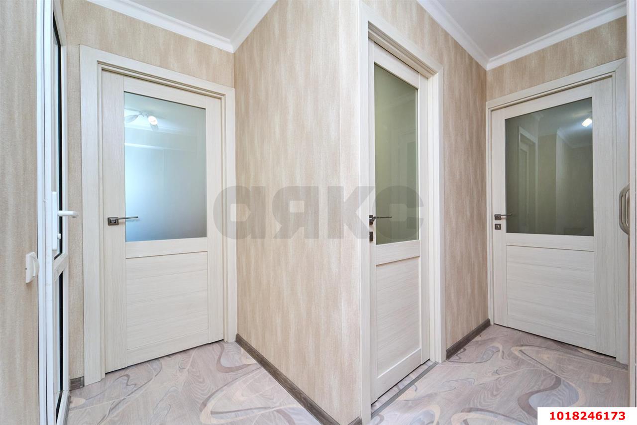 Фото №13: 2-комнатная квартира <span class="whitespace-nowrap">44 м²</span>, <span class="whitespace-nowrap">4/9 эт.</span> - Краснодар, Западный внутригородской округ, мкр. Центральный, ул. Красная, 29
