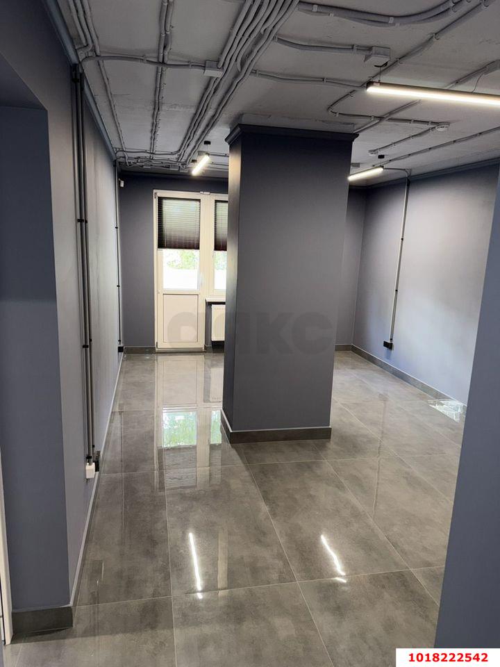 Фото №4: Офисное помещение <span class="whitespace-nowrap">59 м²</span>, <span class="whitespace-nowrap">1/12 эт.</span> - Краснодар, Прикубанский внутригородской округ, Молодёжный, мкр. жилой комплекс Берёзовый, ул. 2-я Целиноградская, 1/1