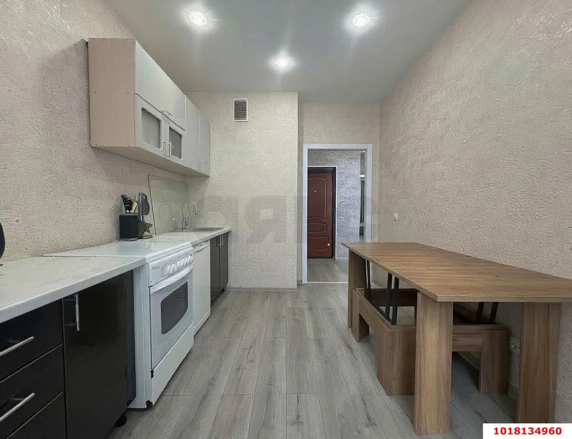 Фото №2: 2-комнатная квартира 60&nbsp;м², 1/19&nbsp;эт. - Краснодар, Прикубанский внутригородской округ, имени Петра Метальникова, мкр. ЖК Победный, ул. Евгении Жигуленко, 13с1