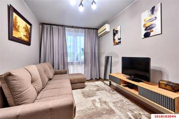 Фото №1: 2-комнатная квартира <span class="whitespace-nowrap">53 м²</span>, <span class="whitespace-nowrap">4/17 эт.</span> - Краснодар, мкр. ЖК Легенда, ул. имени 40-летия Победы, 137