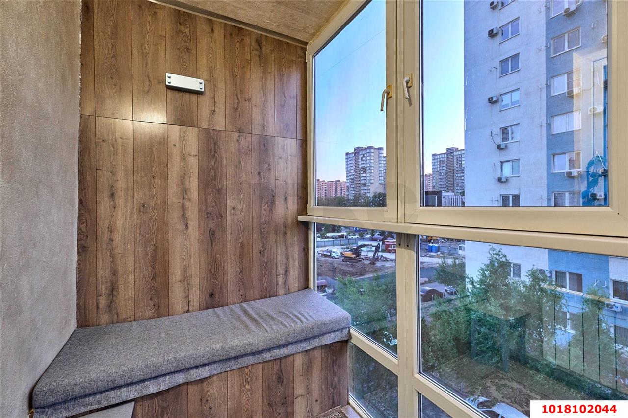 Фото №12: 2-комнатная квартира 58&nbsp;м², 4/17&nbsp;эт. - Краснодар, Прикубанский внутригородской округ, Восточно-Кругликовский, мкр. ЖК Легенда, ул. имени 40-летия Победы, 137
