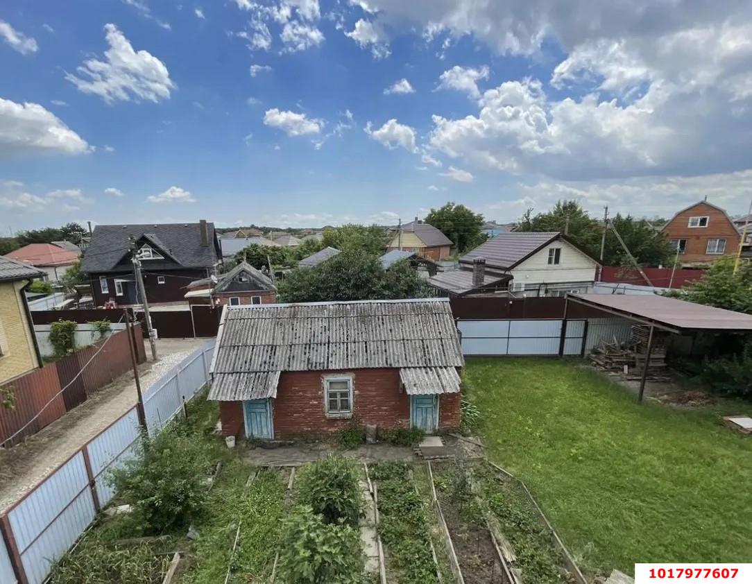 Фото №6: Дом <span class="whitespace-nowrap">240 м²</span> <span class="whitespace-nowrap">+ 6 сот.</span>, <span class="whitespace-nowrap">2 эт.</span> - Краснодар, Прикубанский внутригородской округ, мкр. СНТ Медик, ул. Сиреневая, 17