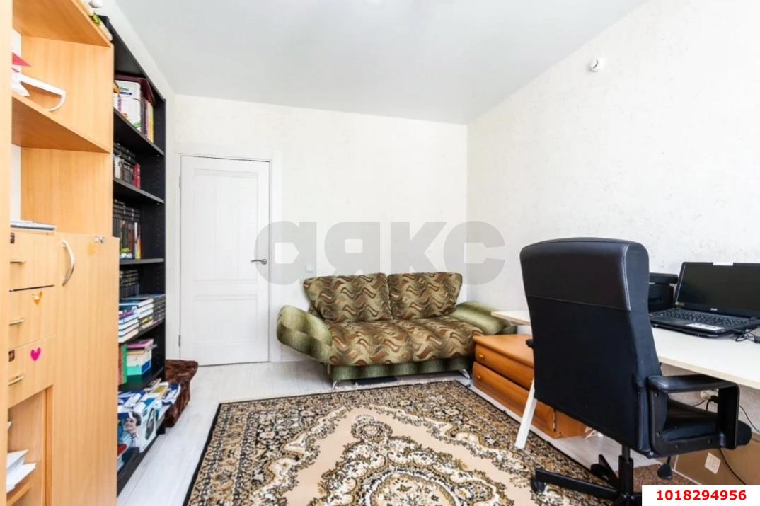 Фото №15: 2-комнатная квартира <span class="whitespace-nowrap">56 м²</span>, <span class="whitespace-nowrap">14/16 эт.</span> - Краснодар, Прикубанский внутригородской округ, Восточный, мкр. жилой комплекс Квартал № 6, ул. Генерал-лейтенанта Александра Сапрунова, 13
