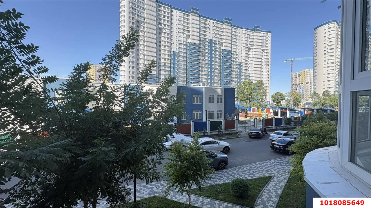 Фото №1: 1-комнатная квартира <span class="whitespace-nowrap">41 м²</span>, <span class="whitespace-nowrap">2/24 эт.</span> - Краснодар, Центральный внутригородской округ, Черёмушки, мкр. ЖК Фонтаны, ул. Воронежская, 47/14