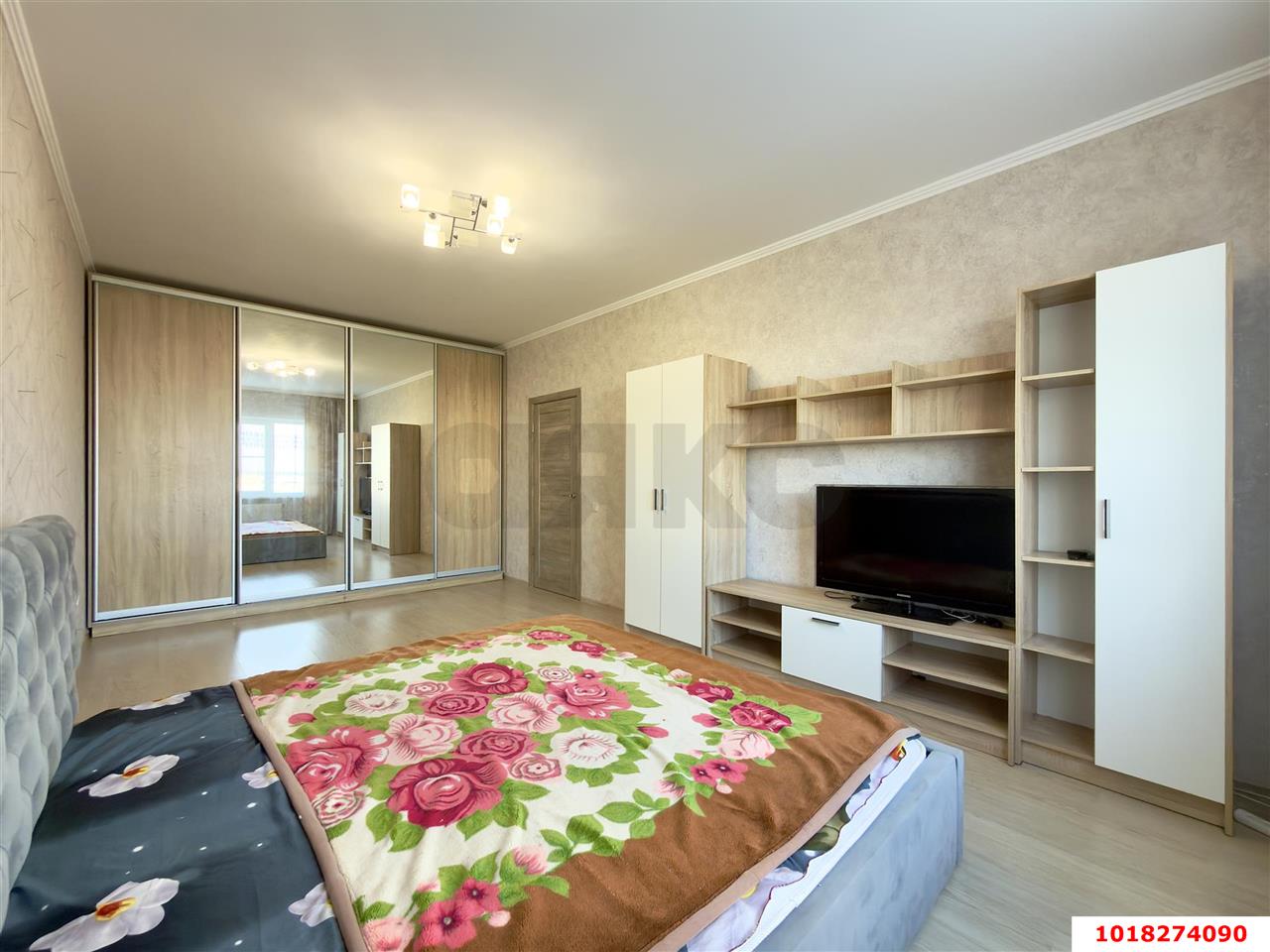 Фото №5: 1-комнатная квартира <span class="whitespace-nowrap">49 м²</span>, <span class="whitespace-nowrap">9/17 эт.</span> - Краснодар, Карасунский внутригородской округ, Комсомольский, мкр. ЖК Пересвет-Карасунский, ул. Сормовская, 214