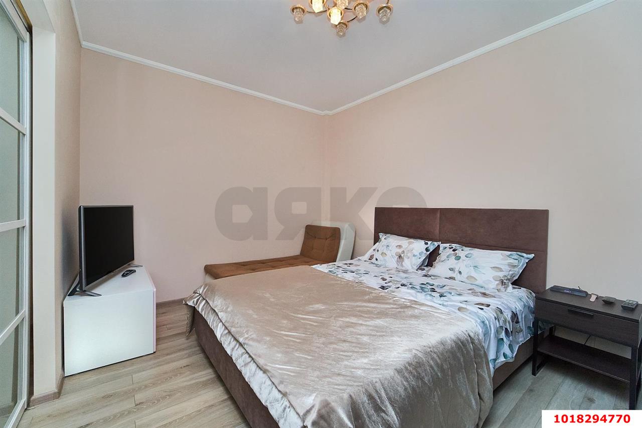 Фото №4: 1-комнатная квартира <span class="whitespace-nowrap">44 м²</span>, <span class="whitespace-nowrap">5/6 эт.</span> - Яблоновский, мкр. ЖК Компаньон-Сити, ул. Шоссейная, 63к5