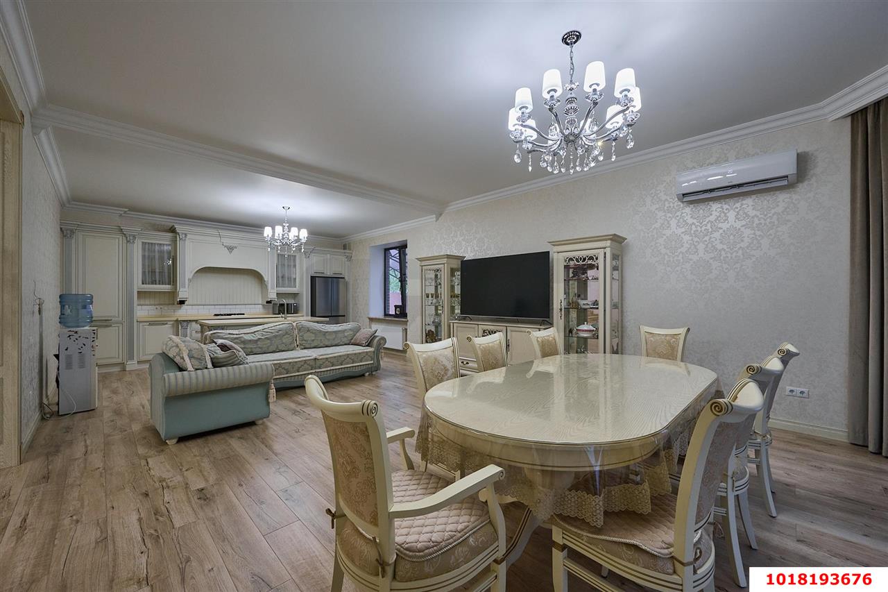 Фото №10: Дом <span class="whitespace-nowrap">629 м²</span> <span class="whitespace-nowrap">+ 8.98 сот.</span>, <span class="whitespace-nowrap">4 эт.</span> - Краснодар, Центральный внутригородской округ, Черёмушки, мкр. Дубинка, пр-д 1-й  Айвазовского, 19