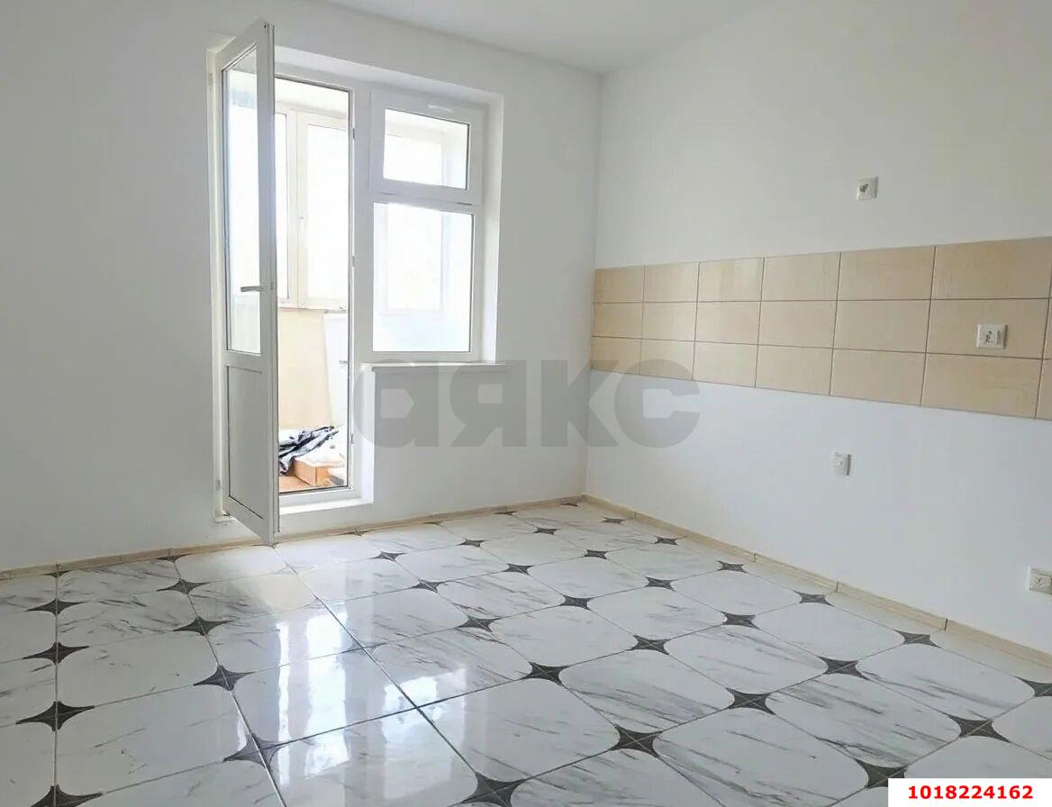 Фото №1: 2-комнатная квартира <span class="whitespace-nowrap">64 м²</span>, <span class="whitespace-nowrap">5/16 эт.</span> - Краснодар, Западный внутригородской округ, мкр. Центральный, ул. Севастопольская, 6/1