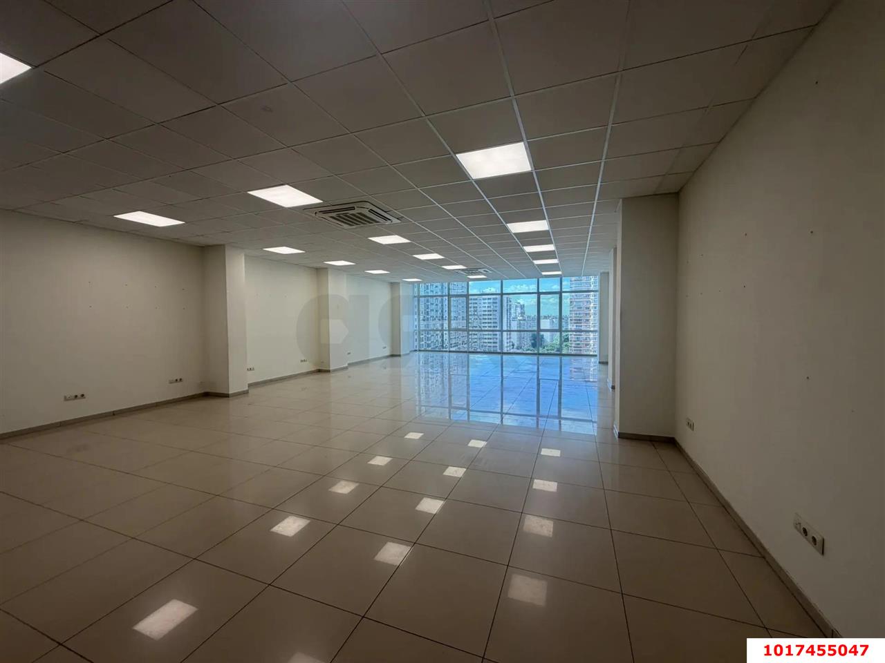 Фото №3: Офисное помещение <span class="whitespace-nowrap">112 м²</span>, <span class="whitespace-nowrap">9/13 эт.</span> - Краснодар, Западный внутригородской округ, мкр. Фестивальный, ул. Дальняя, 39/3