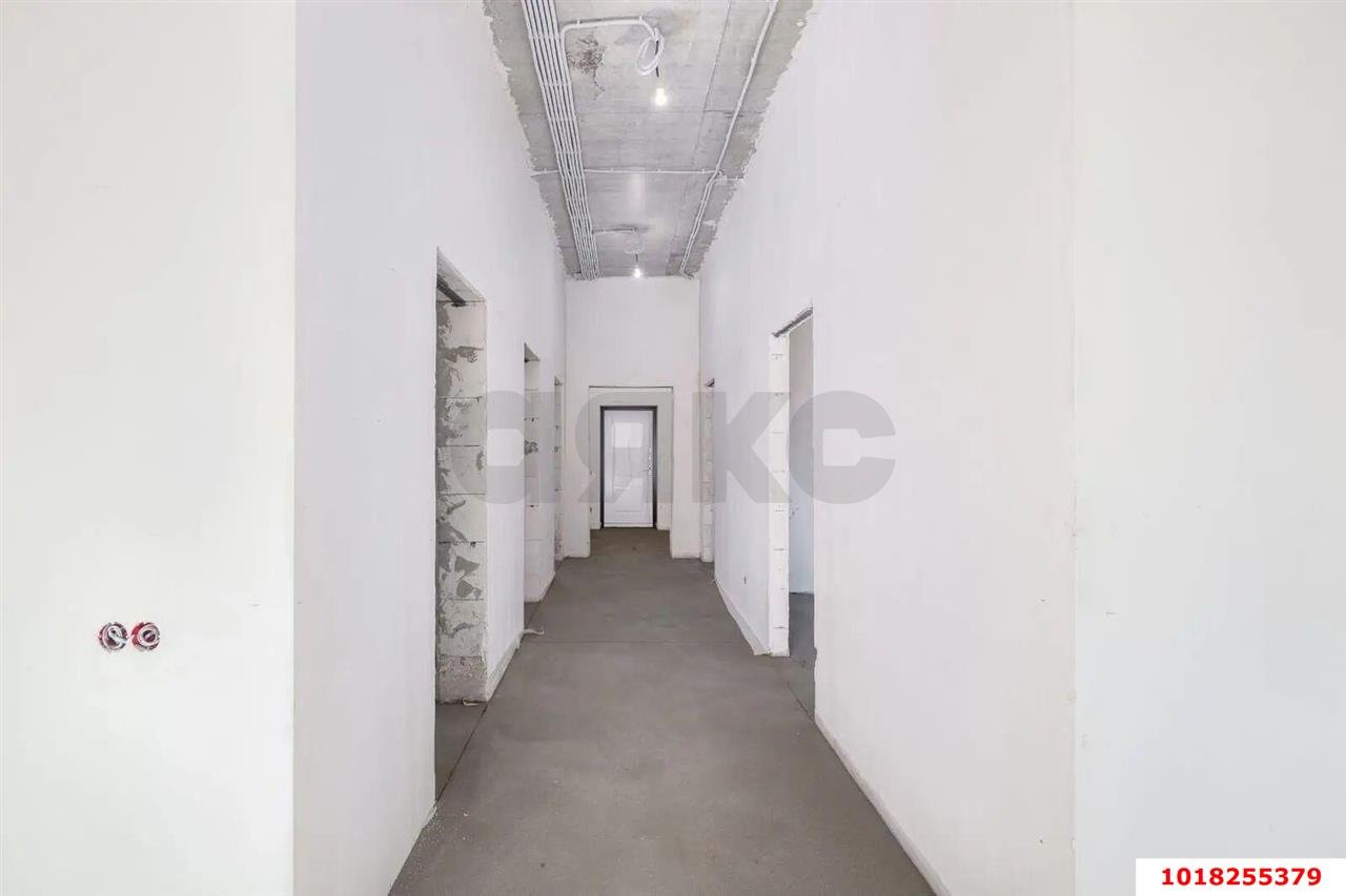 Фото №11: Дом <span class="whitespace-nowrap">130 м²</span> <span class="whitespace-nowrap">+ 4.5 сот.</span>, <span class="whitespace-nowrap">1 эт.</span> - Краснодар, Карасунский внутригородской округ, мкр. Камвольно-суконный Комбинат, ул. Ремесленная, 25