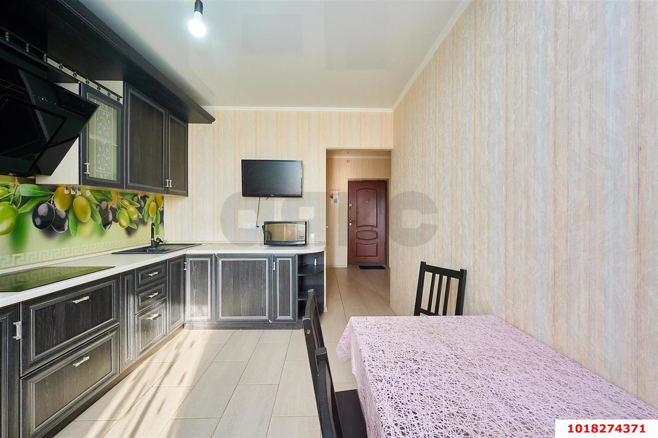 Фото №2: 1-комнатная квартира <span class="whitespace-nowrap">41 м²</span>, <span class="whitespace-nowrap">11/25 эт.</span> - Краснодар, Центральный внутригородской округ, Центральный, мкр. ЖК Три Богатыря, ул. Садовая, 161/2к2