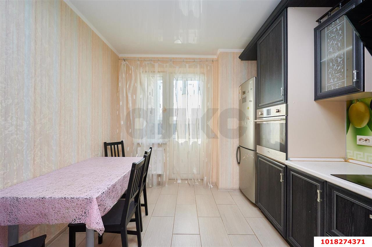 Фото №3: 1-комнатная квартира <span class="whitespace-nowrap">41 м²</span>, <span class="whitespace-nowrap">11/25 эт.</span> - Краснодар, Центральный внутригородской округ, Центральный, мкр. ЖК Три Богатыря, ул. Садовая, 161/2к2