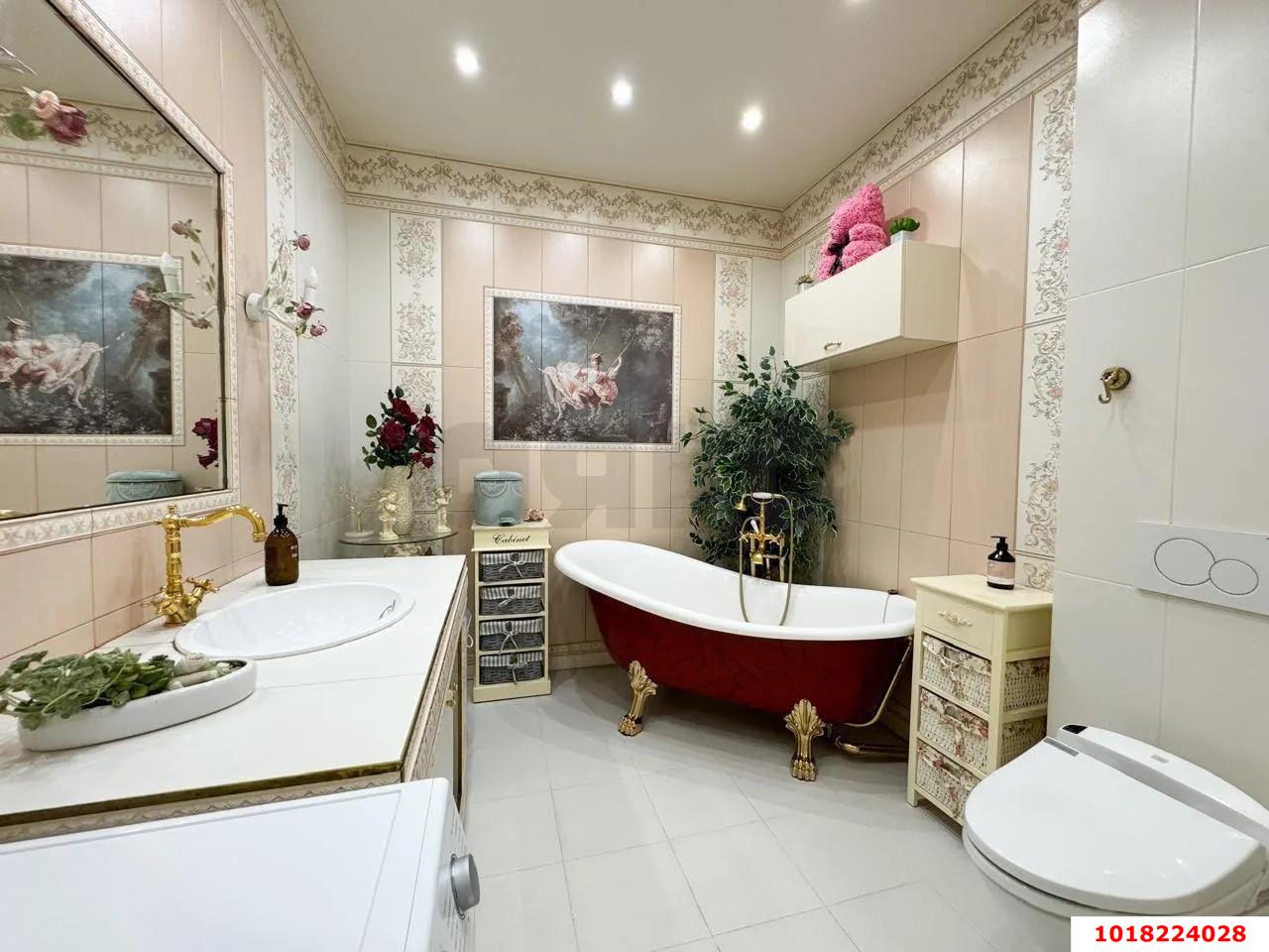 Фото №27: 3-комнатная квартира <span class="whitespace-nowrap">130 м²</span>, <span class="whitespace-nowrap">3/8 эт.</span> - Краснодар, Западный внутригородской округ, мкр. Фестивальный, ул. имени Тургенева, 138/3
