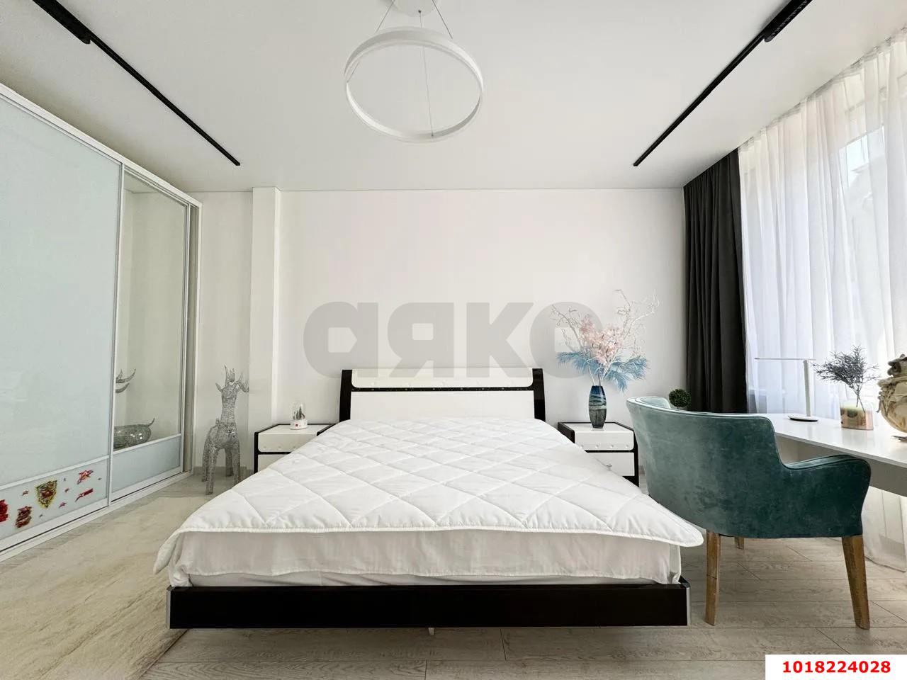 Фото №24: 3-комнатная квартира <span class="whitespace-nowrap">130 м²</span>, <span class="whitespace-nowrap">3/8 эт.</span> - Краснодар, Западный внутригородской округ, мкр. Фестивальный, ул. имени Тургенева, 138/3