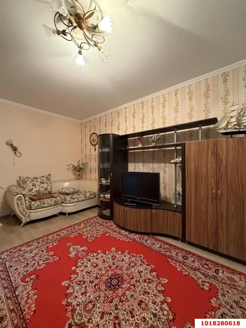 Фото №2: 2-комнатная квартира <span class="whitespace-nowrap">68 м²</span>, <span class="whitespace-nowrap">3/5 эт.</span> - Краснодар, мкр. Западный внутригородской округ, ул. Брянская, 24