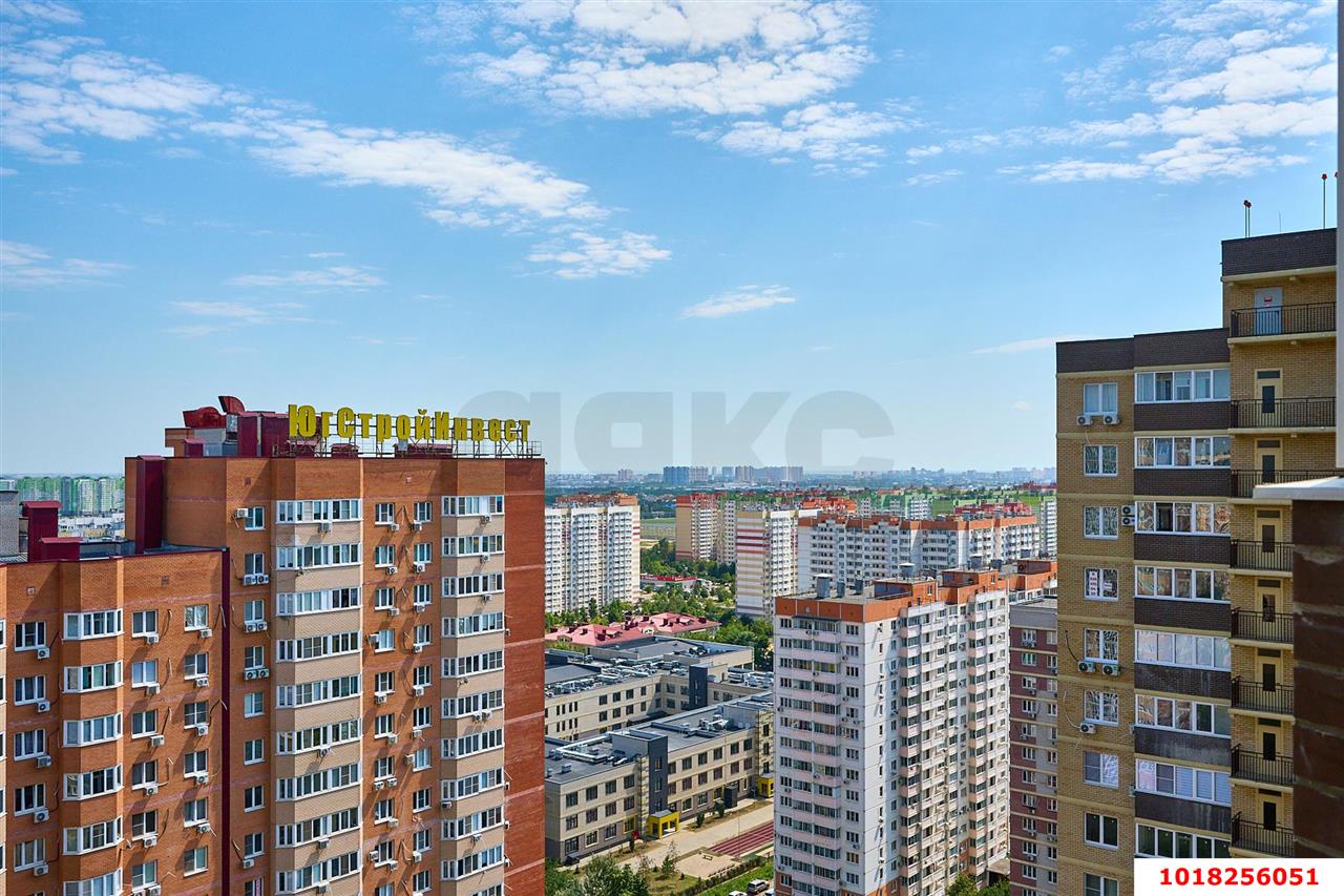 Фото №2: 2-комнатная квартира <span class="whitespace-nowrap">67 м²</span>, <span class="whitespace-nowrap">23/24 эт.</span> - Краснодар, Прикубанский внутригородской округ, мкр. жилой комплекс Свобода, ул. Домбайская, 55к6