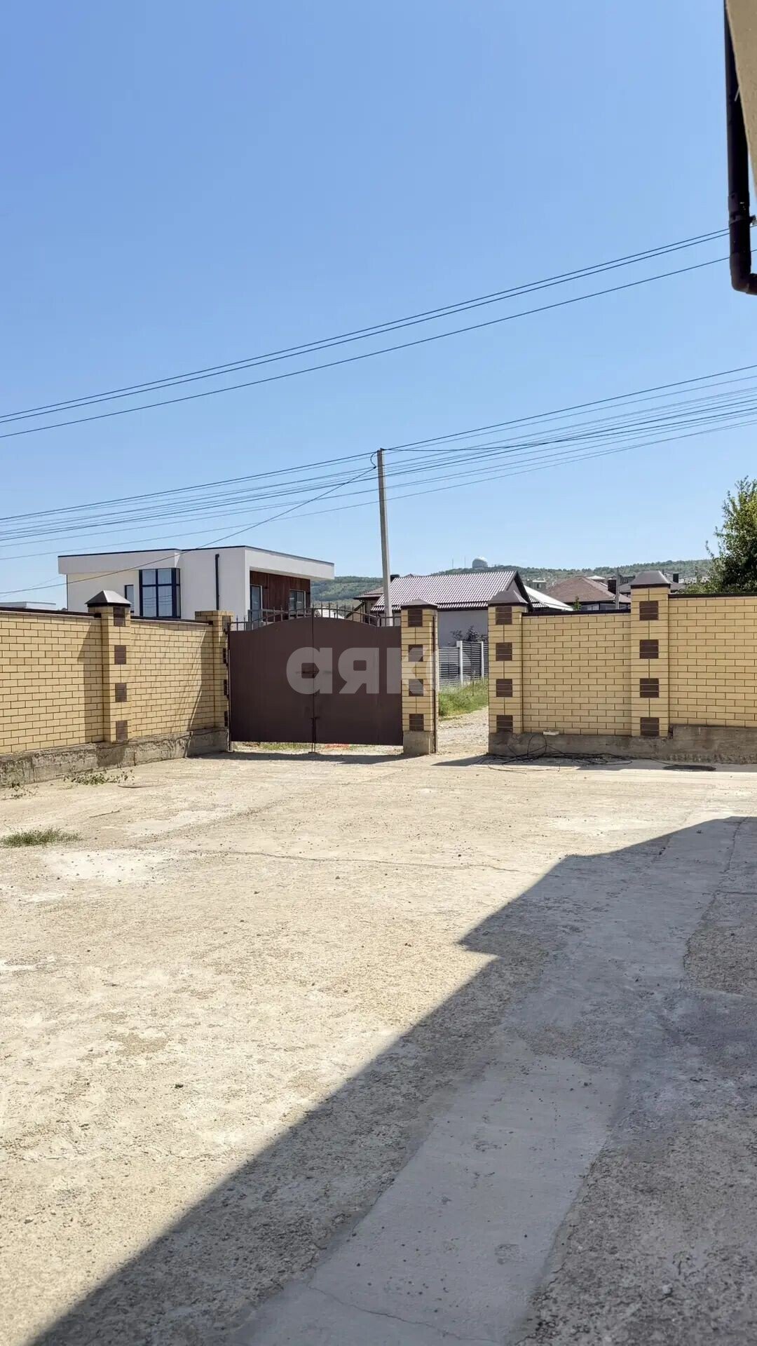 Фото №3: Таунхаус <span class="whitespace-nowrap">151 м²</span> <span class="whitespace-nowrap">+ 1.9 сот.</span>, <span class="whitespace-nowrap">2 эт.</span> - Супсех, ул. Удачная