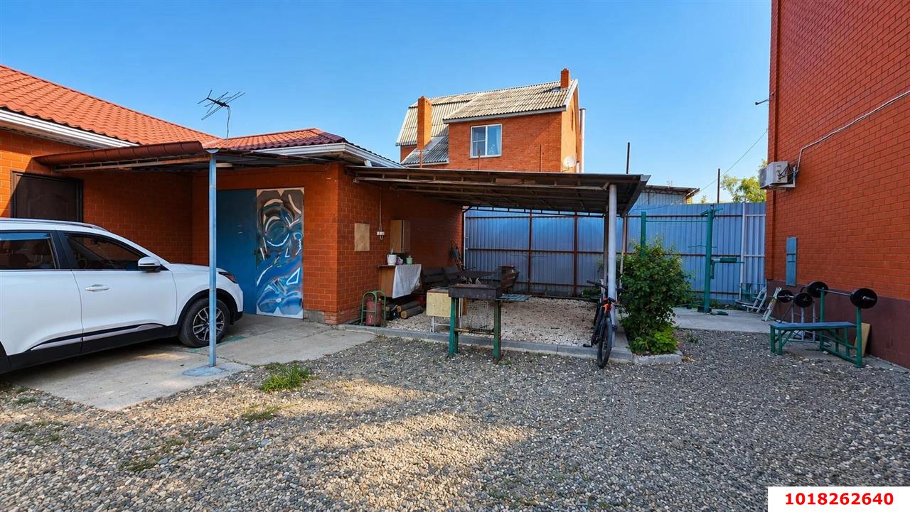 Фото №9: 1-комнатная квартира <span class="whitespace-nowrap">42 м²</span>, <span class="whitespace-nowrap">2/3 эт.</span> - Краснодар, Прикубанский внутригородской округ, Калинино, мкр. Завод Радиоизмерительных Приборов, ул. Бульварная, 32