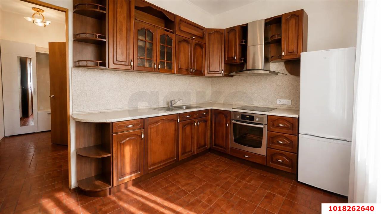 Фото №2: 1-комнатная квартира <span class="whitespace-nowrap">42 м²</span>, <span class="whitespace-nowrap">2/3 эт.</span> - Краснодар, Прикубанский внутригородской округ, Калинино, мкр. Завод Радиоизмерительных Приборов, ул. Бульварная, 32