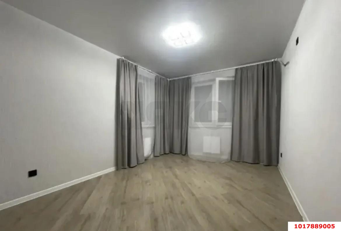 Фото №5: 1-комнатная квартира <span class="whitespace-nowrap">47 м²</span>, <span class="whitespace-nowrap">11/12 эт.</span> - Краснодар, Прикубанский внутригородской округ, мкр. 2-я Площадка, ул. Ветеранов, 85