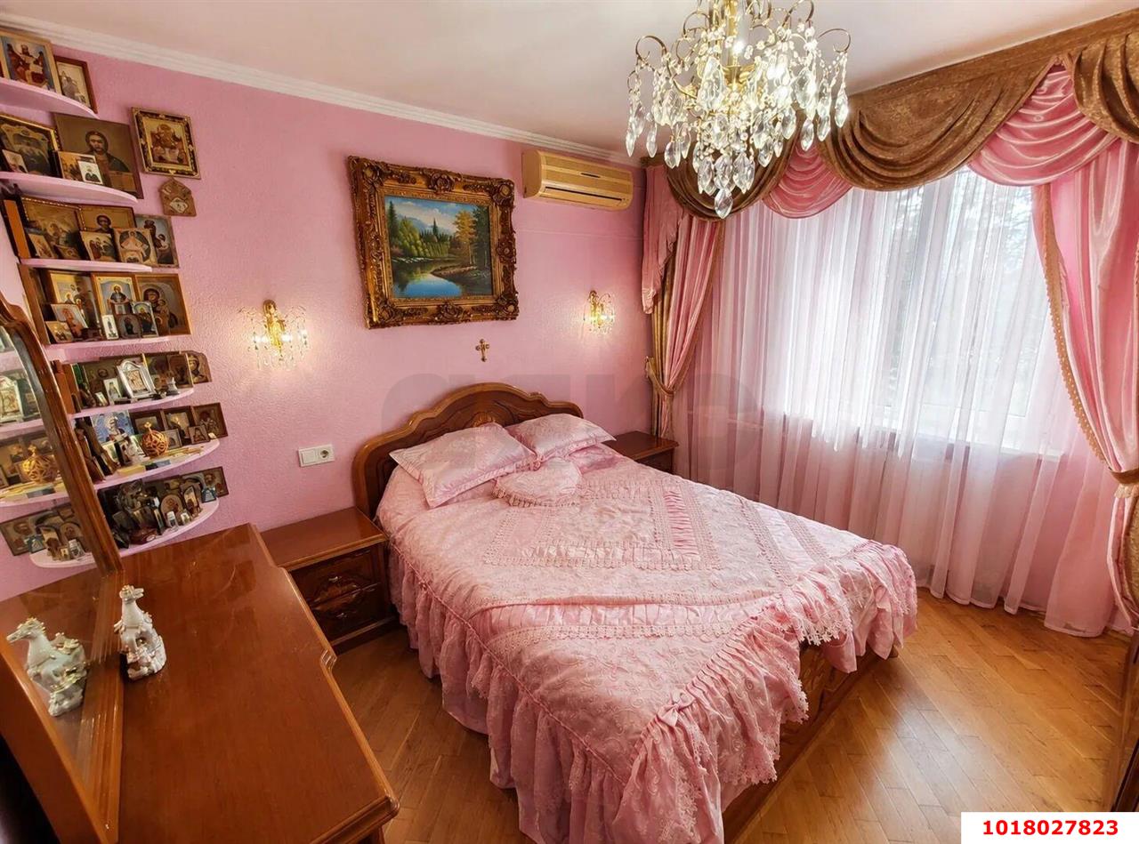 Фото №3: 4-комнатная квартира <span class="whitespace-nowrap">85 м²</span>, <span class="whitespace-nowrap">2/9 эт.</span> - Краснодар, Прикубанский внутригородской округ, Круглик, мкр. Школьный, ул. Школьная, 17