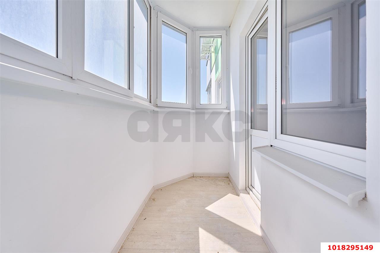 Фото №9: 2-комнатная квартира <span class="whitespace-nowrap">56 м²</span>, <span class="whitespace-nowrap">16/16 эт.</span> - Краснодар, Прикубанский внутригородской округ, Восточный, мкр. жилой комплекс Квартал № 6, ул. Генерал-лейтенанта Александра Сапрунова, 15