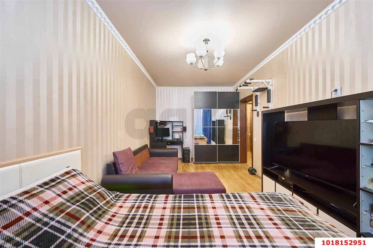 Фото №4: 1-комнатная квартира <span class="whitespace-nowrap">40 м²</span>, <span class="whitespace-nowrap">4/5 эт.</span> - Краснодар, Прикубанский внутригородской округ, мкр. Музыкальный, пер. Шаляпина, 6